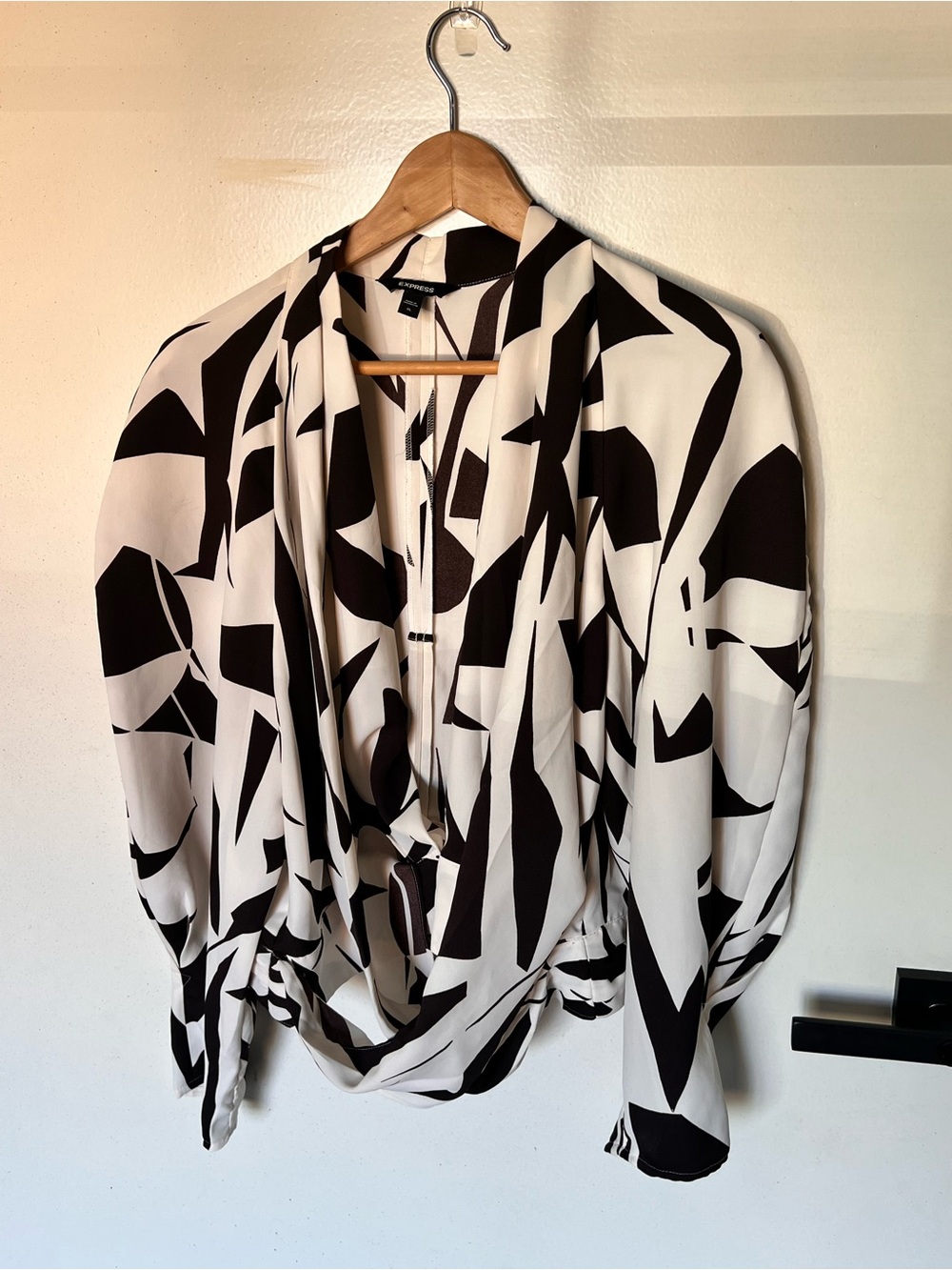 Express Abstract Geometric Print Surplice Drape Front Blouse | Size XL